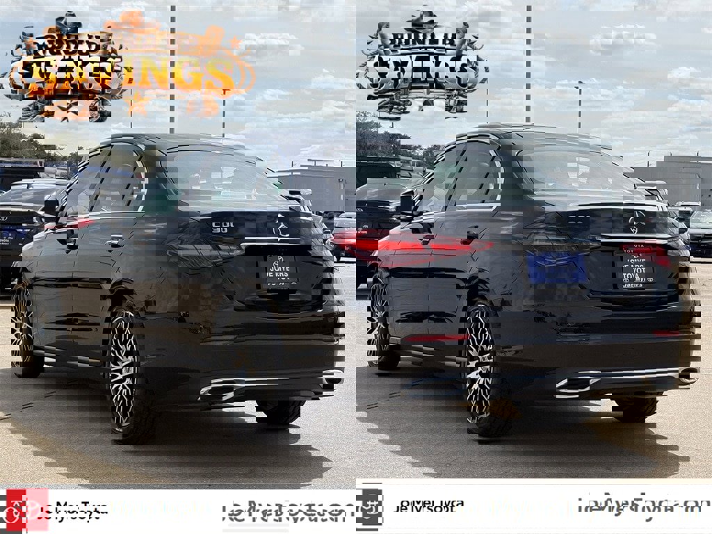 Used 2022 Mercedes-Benz C 300 Sedan image 7