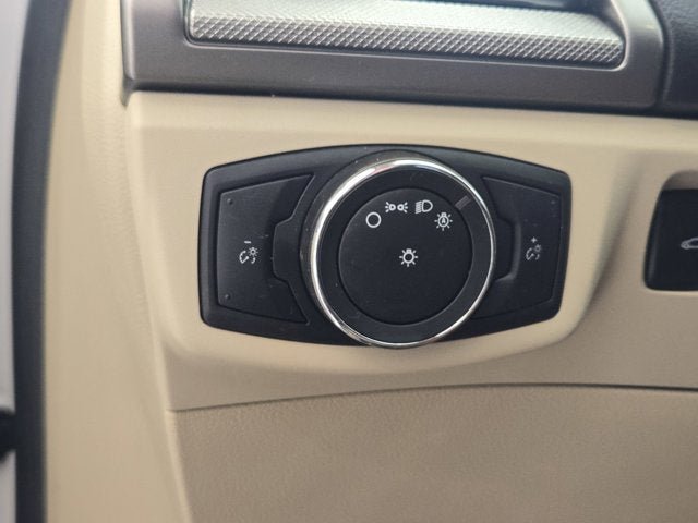 Used 2014 Ford Fusion SE FWD image 21