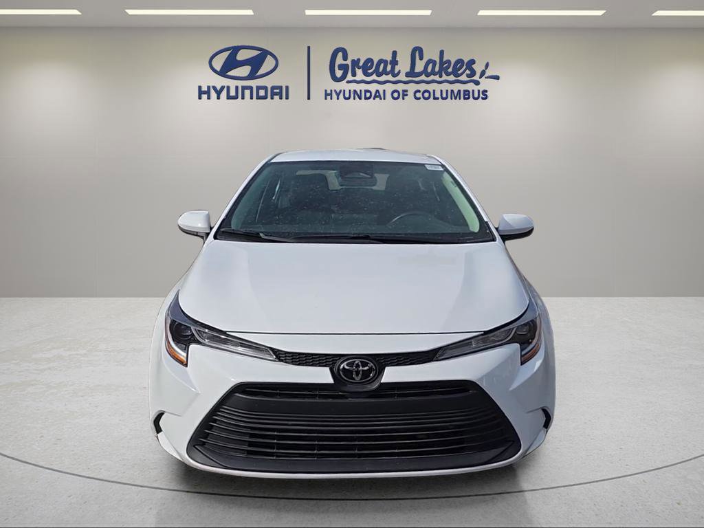 Used 2024 Toyota Corolla LE FWD image 9