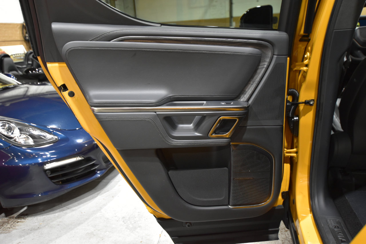 Used 2022 Rivian R1T Adventure image 49