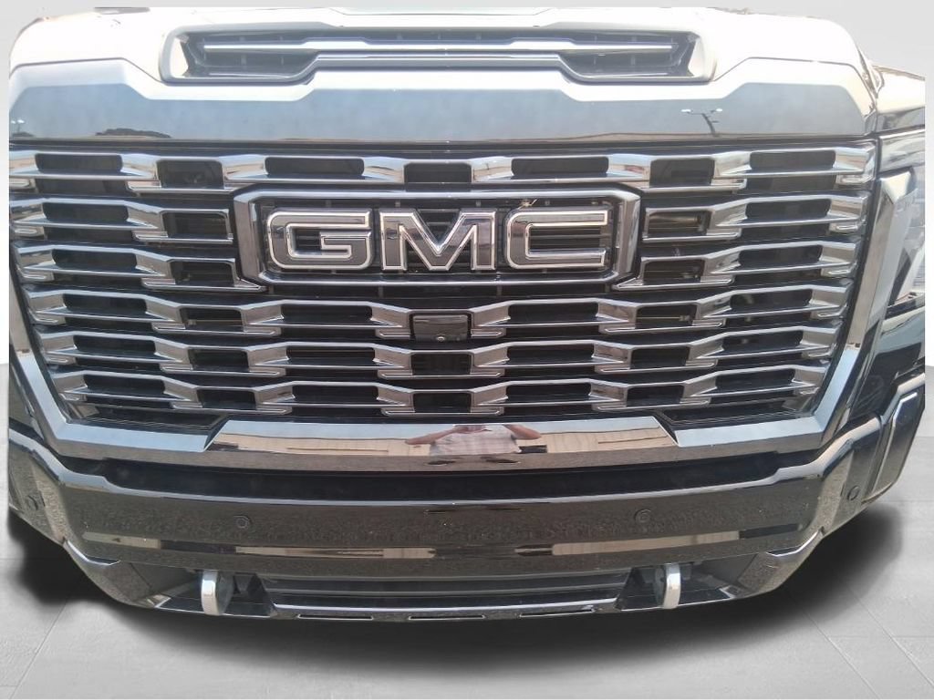 Used 2024 GMC Sierra 2500 Denali Ultimate w/ Max Trailering Package AWD/4WD image 13