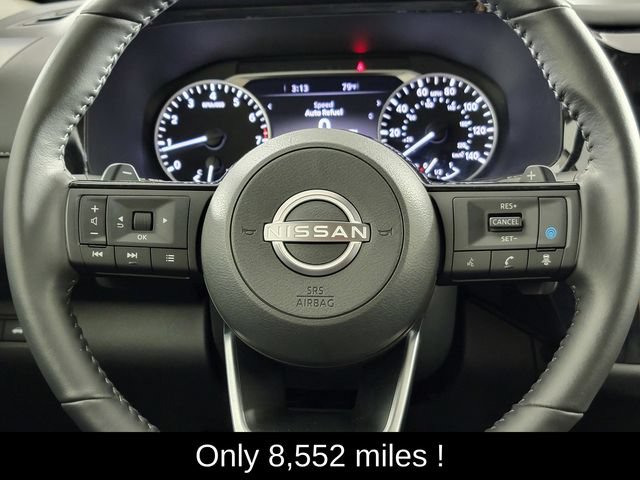 Used 2025 Nissan Pathfinder SL AWD/4WD image 26