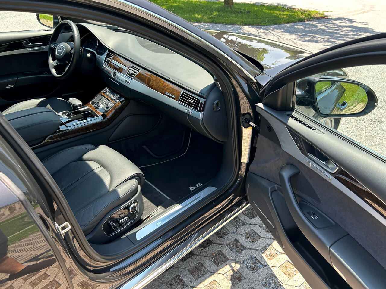 Used 2011 Audi A8 4.2 image 14