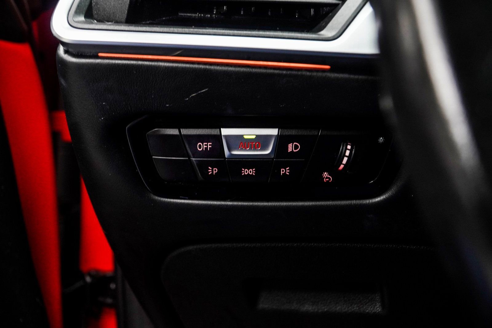 Used 2021 BMW M4 Competition w/ M Carbon Exterior Package image 32