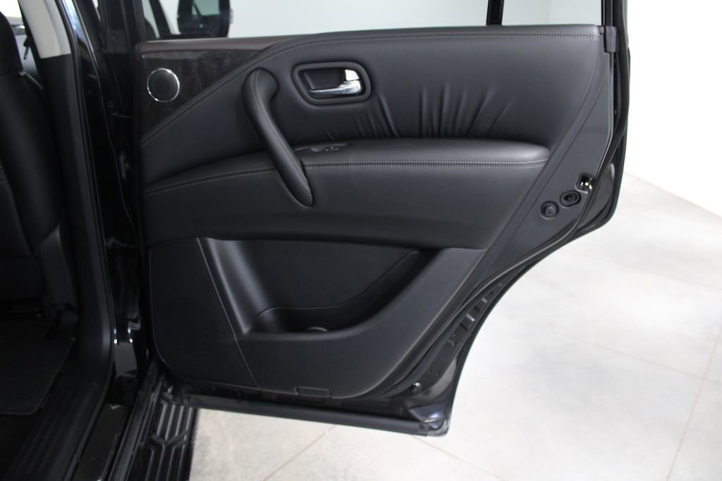 Used 2024 Nissan Armada Platinum w/ Captain's Chairs Package image 38