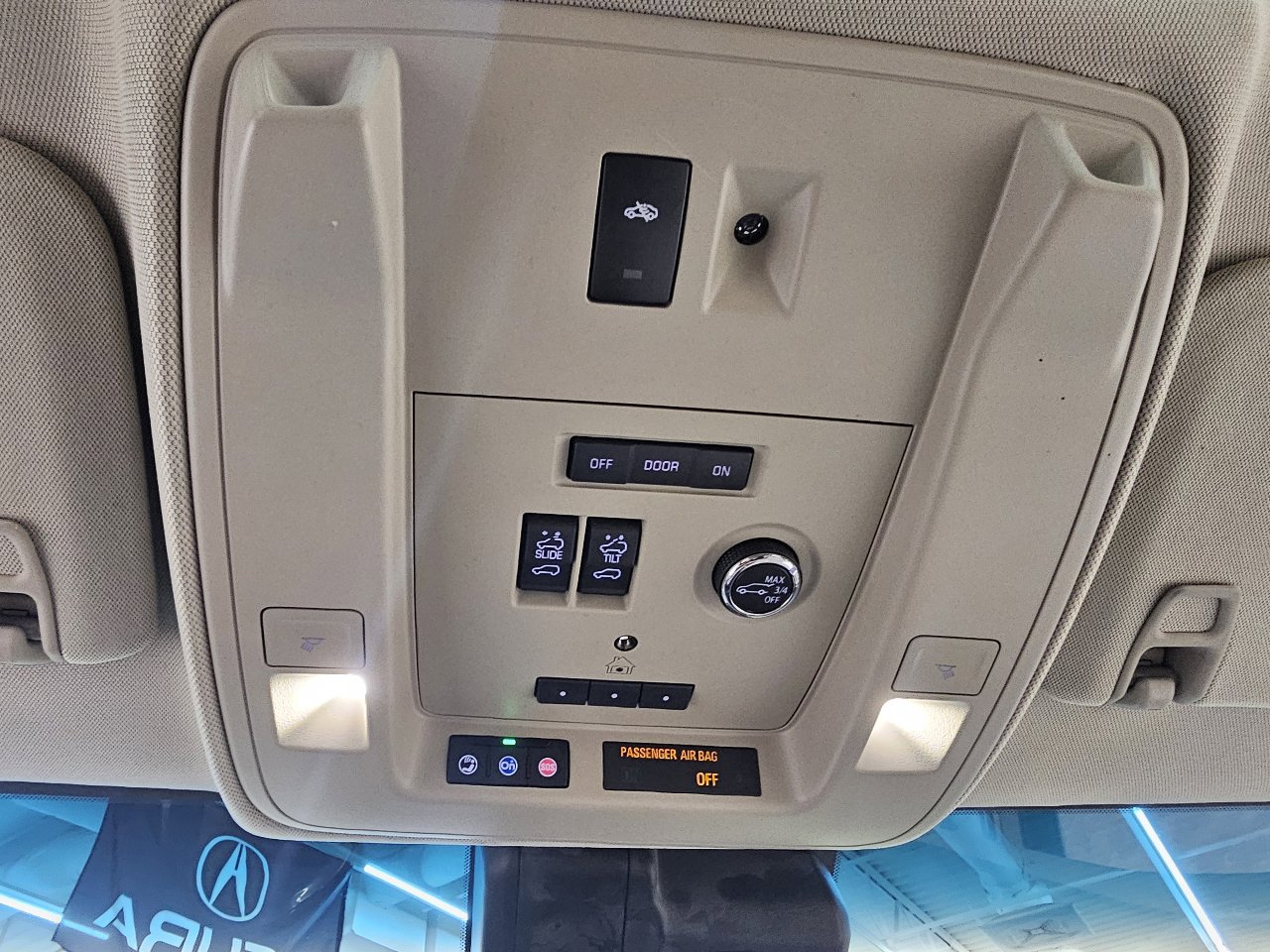 Used 2019 Cadillac Escalade ESV Premium Luxury w/ LPO, Radiant Package image 40