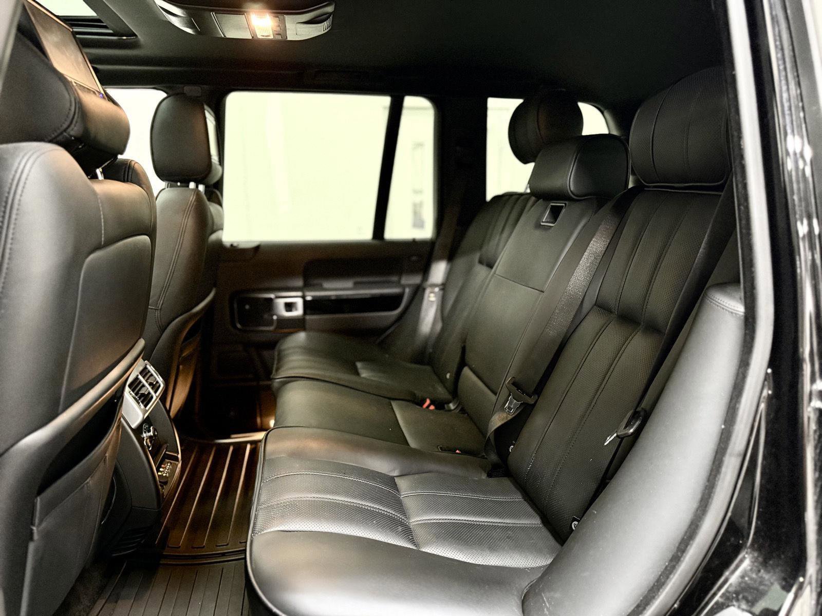 Used 2010 Land Rover Range Rover Supercharged AWD/4WD image 15