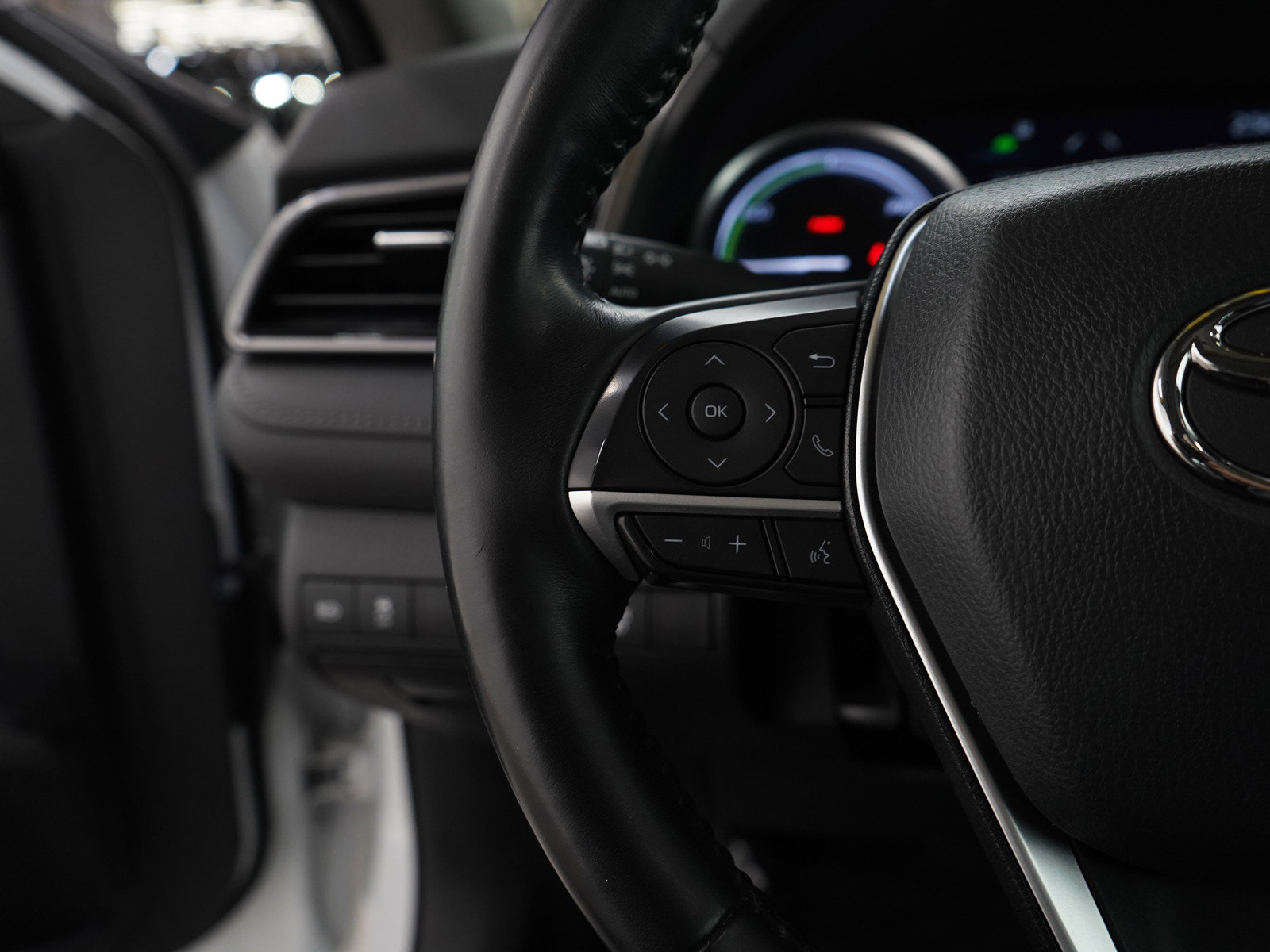 Used 2022 Toyota Camry XLE image 20