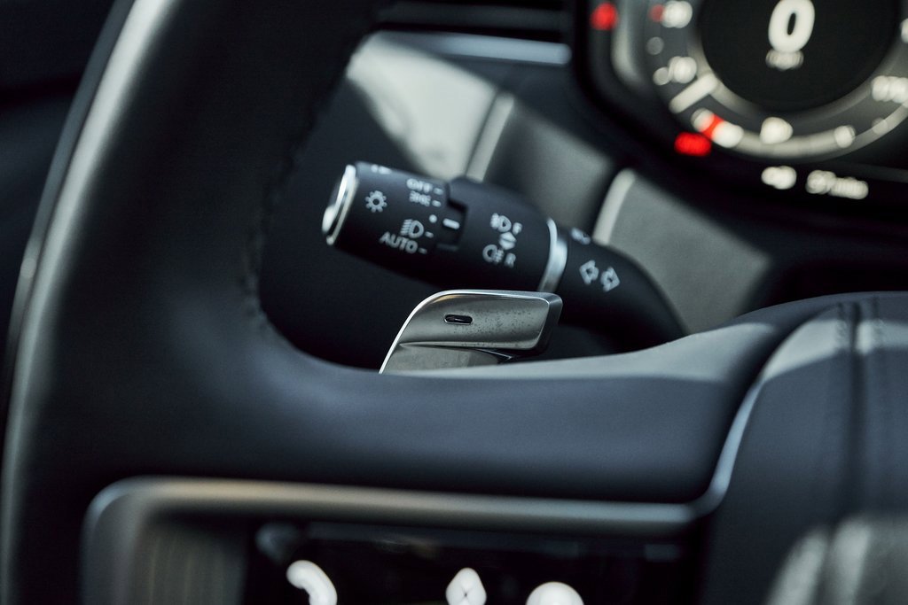 Used 2025 Land Rover Range Rover Long Wheelbase Autobiography image 59