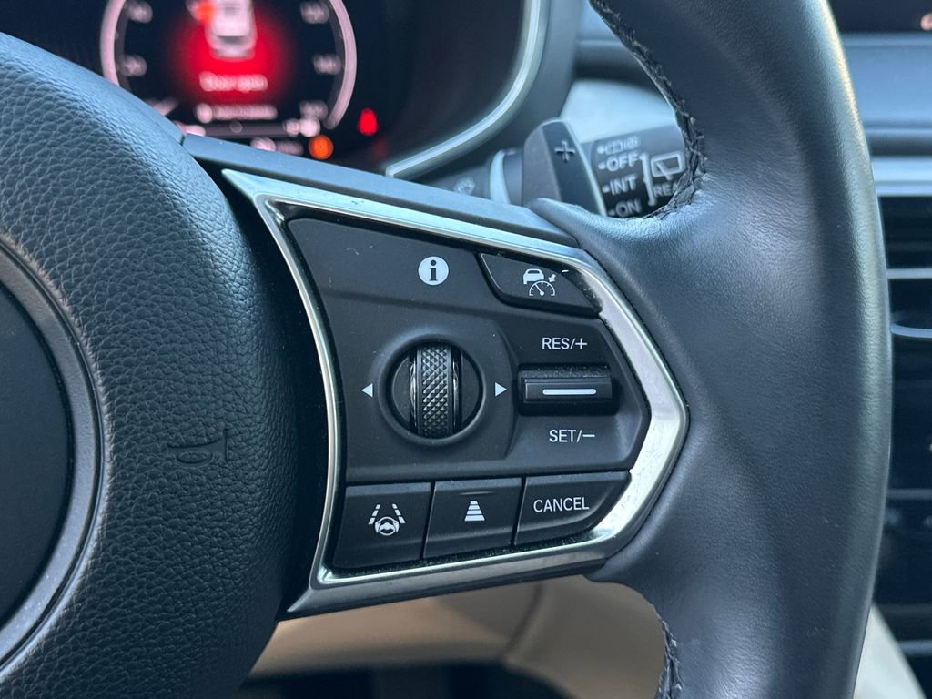 Used 2024 Acura MDX SH-AWD w/ Technology Package image 28