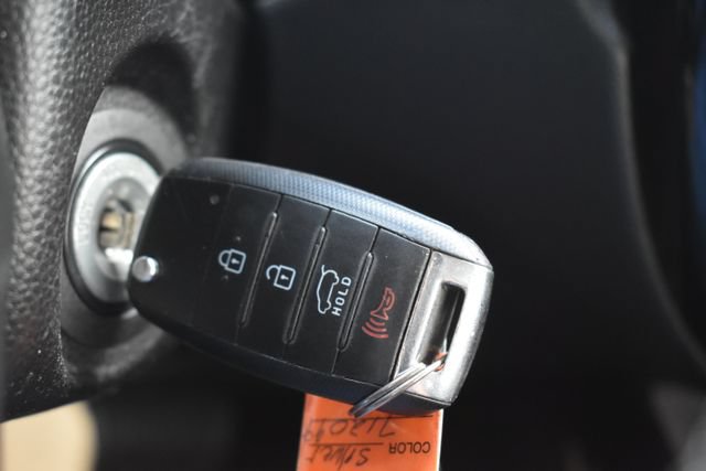 Used 2014 Kia Soul ! FWD image 22
