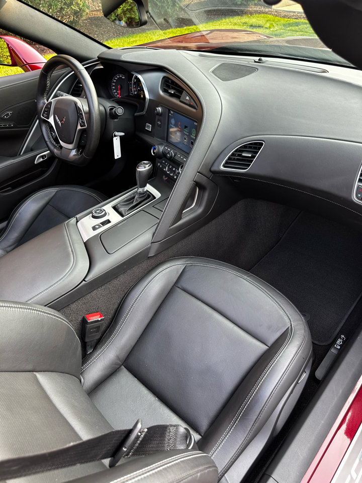 Used 2019 Chevrolet Corvette Stingray Coupe w/ 2LT Preferred Equipment Group image 30