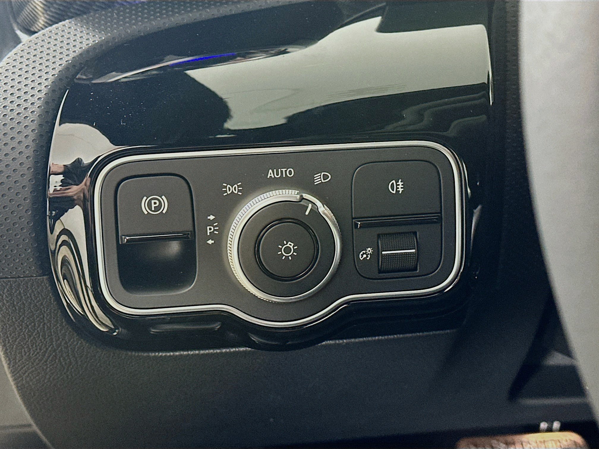 Certified 2026 Mercedes-Benz CLA 250 4MATIC image 10