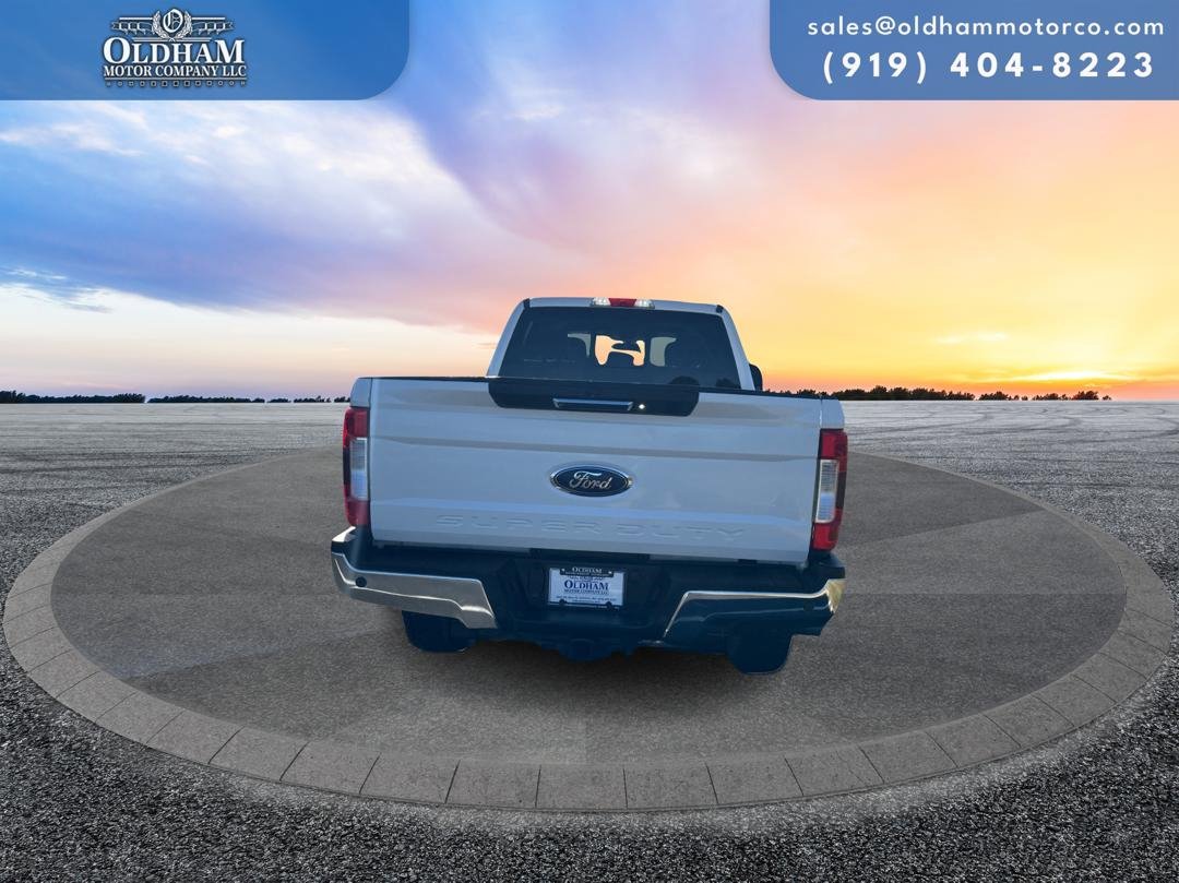 Used 2017 Ford F250 Lariat w/ Lariat Value Package image 4