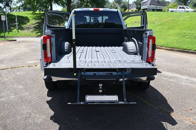 Certified 2025 Ford F450 Lariat w/ Lariat Ultimate Package AWD/4WD image 48