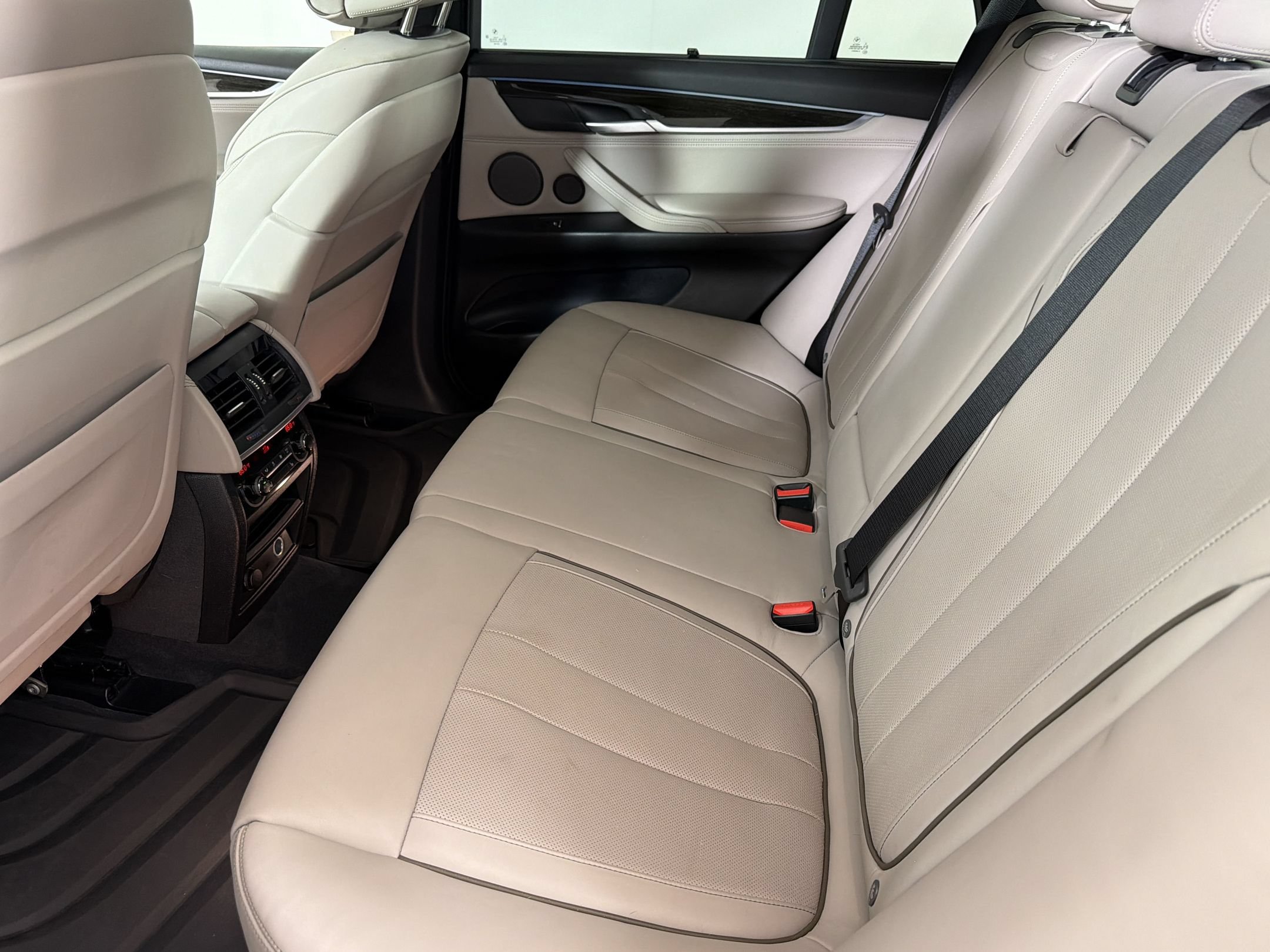 Used 2018 BMW X5 xDrive50i AWD/4WD image 31
