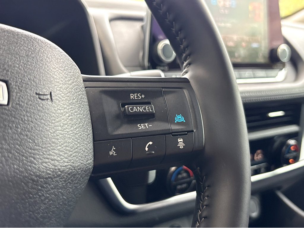 Used 2026 Nissan Rogue SV w/ Cold Weather Package FWD image 19