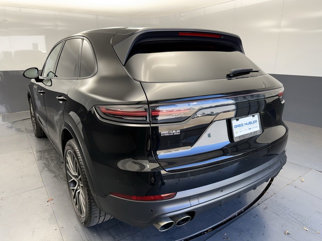 Used 2019 Porsche Cayenne S image 2