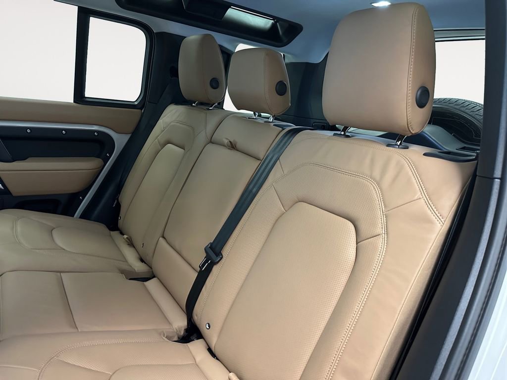 New 2026 Land Rover Defender 110 S image 13