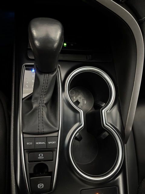 Used 2020 Toyota Camry XSE image 22