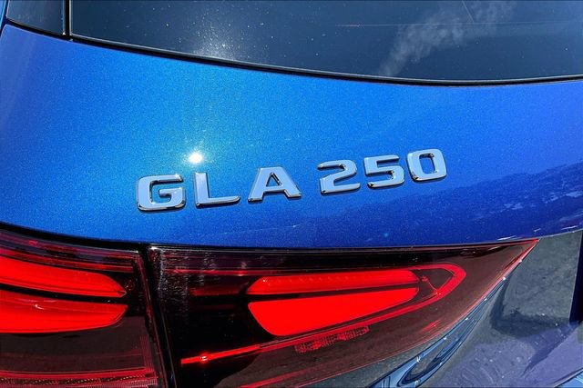 Certified 2024 Mercedes-Benz GLA 250 4MATIC image 8
