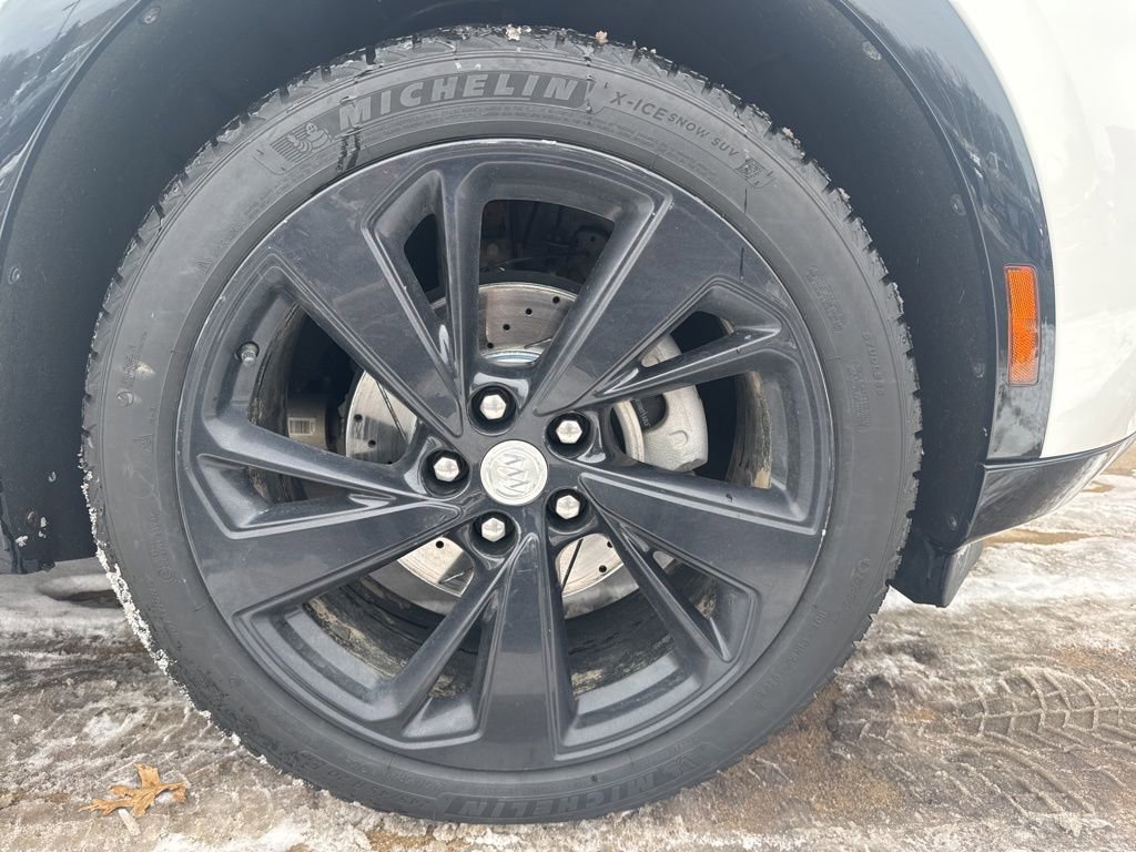 Used 2021 Buick Envision Essence w/ Sport Touring Package image 20