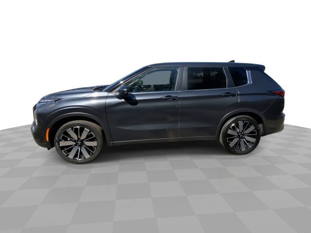 Used 2025 Mitsubishi Outlander SE FWD image 7