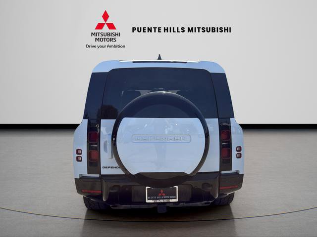 Used 2024 Land Rover Defender 130 X-Dynamic SE image 6