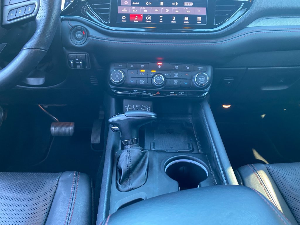 Used 2024 Dodge Durango R/T RWD image 11