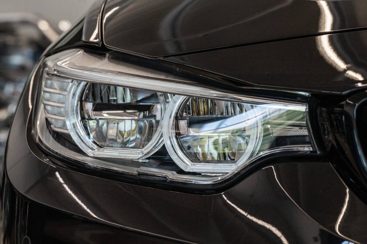 Used 2016 BMW M4 GTS RWD image 15