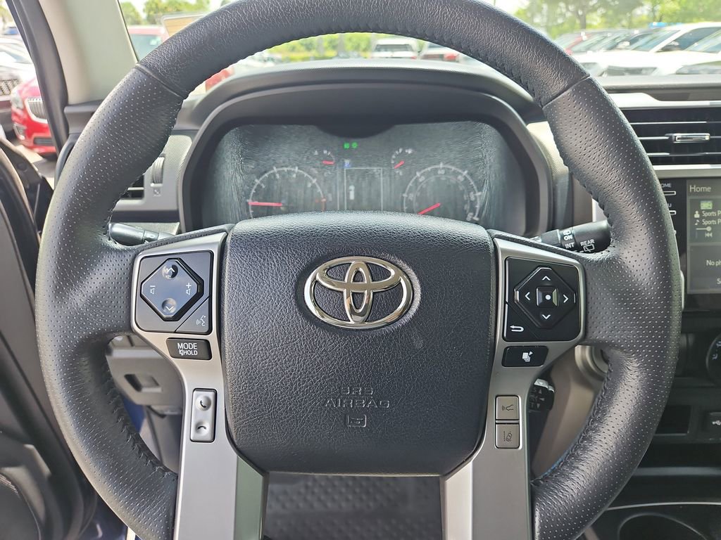 Used 2020 Toyota 4Runner SR5 image 21