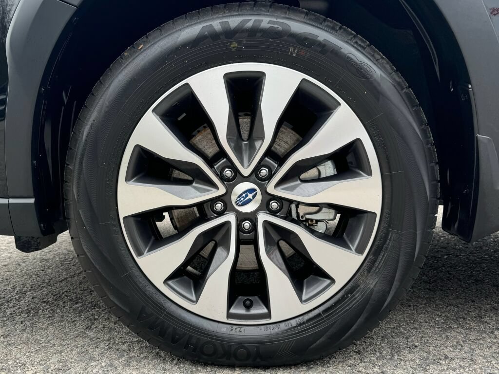 Used 2025 Subaru Outback Limited AWD/4WD image 10