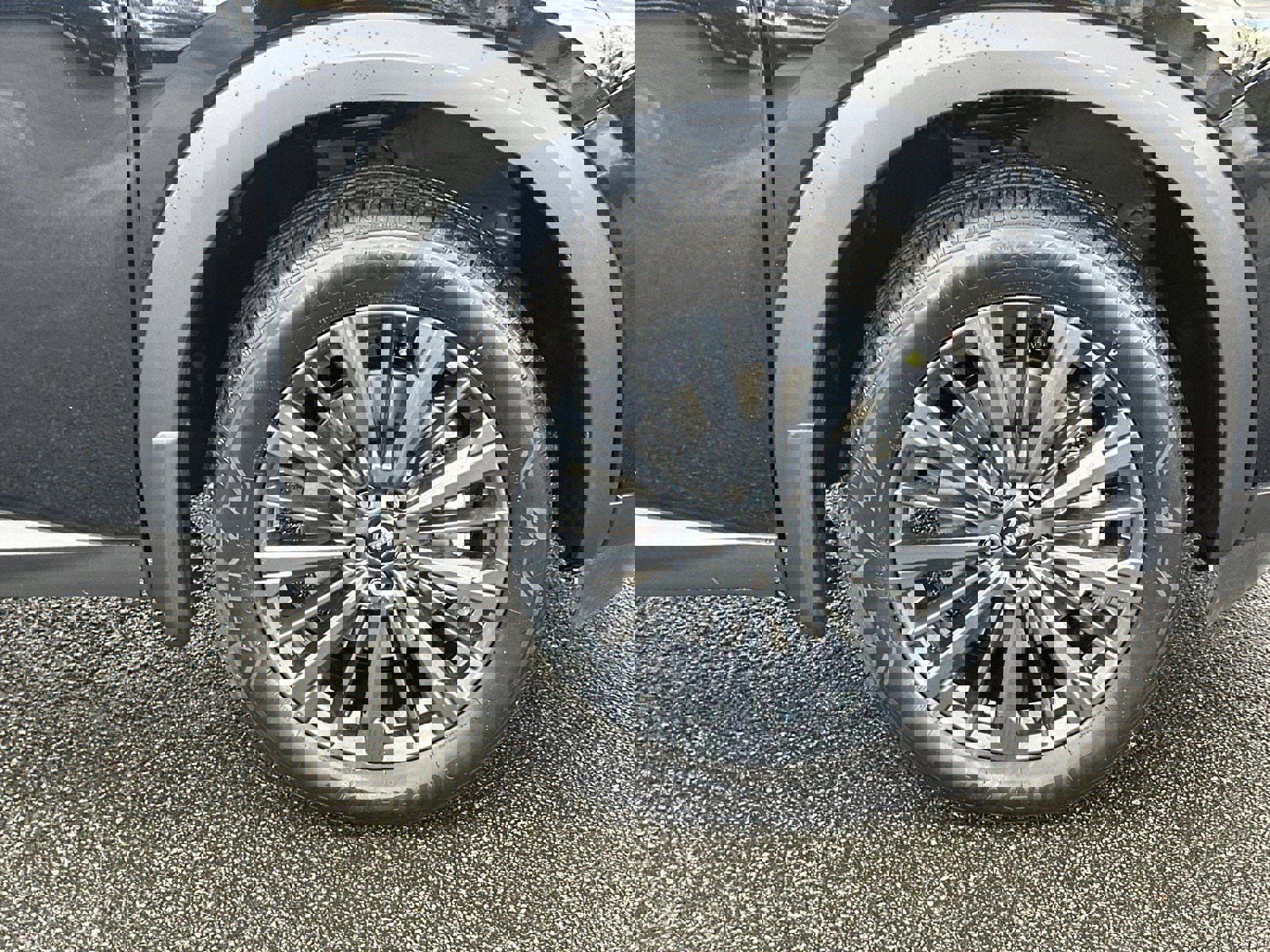 New 2026 Nissan Pathfinder SL image 12