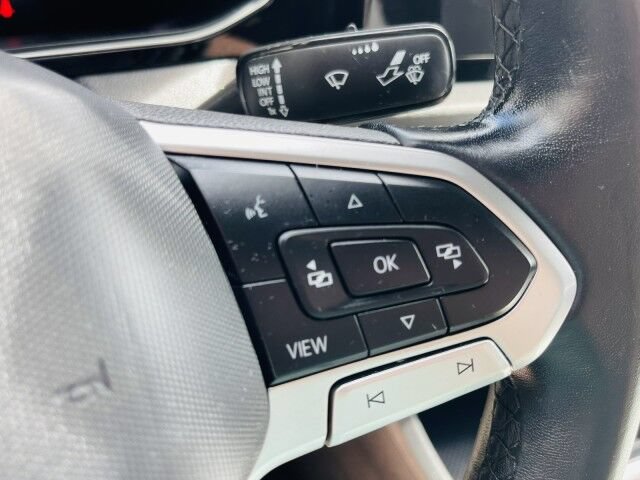 Used 2025 Volkswagen Jetta Sport FWD image 21