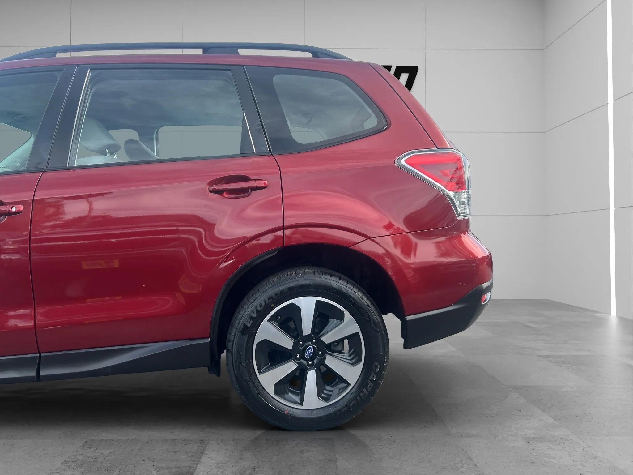 Used 2018 Subaru Forester 2.5i w/ Alloy Wheel Package image 21