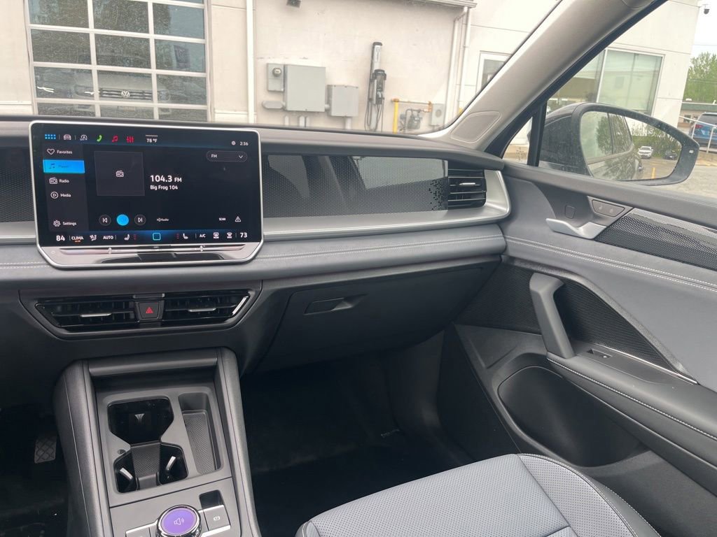 New 2026 Volkswagen Tiguan SE AWD/4WD image 12