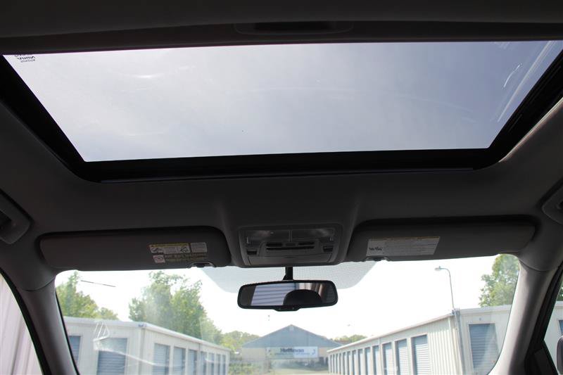 Used 2014 Toyota Highlander Limited FWD image 40