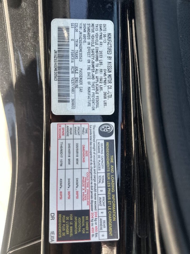 Used 2014 Nissan 370Z Coupe RWD image 28