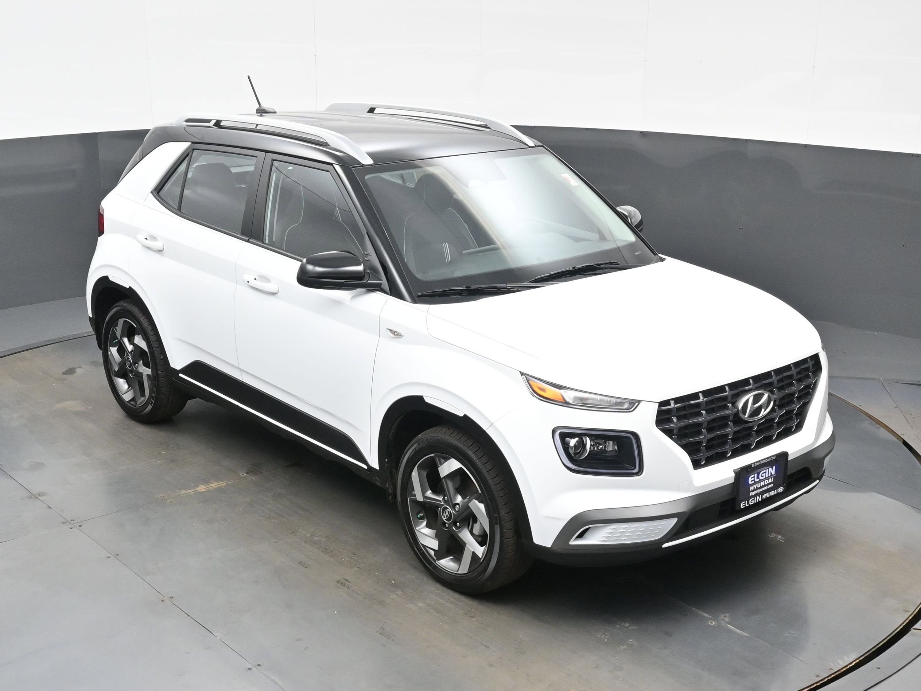 Certified 2025 Hyundai Venue Limited image 39