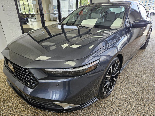 Used 2023 Honda Accord Touring image 5