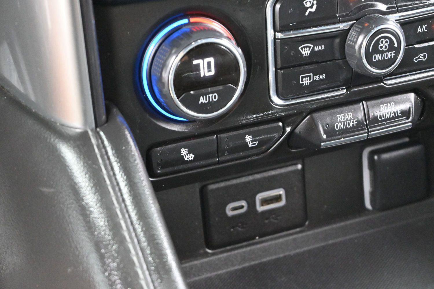 Used 2023 Chevrolet Tahoe LT w/ Luxury Package AWD/4WD image 23