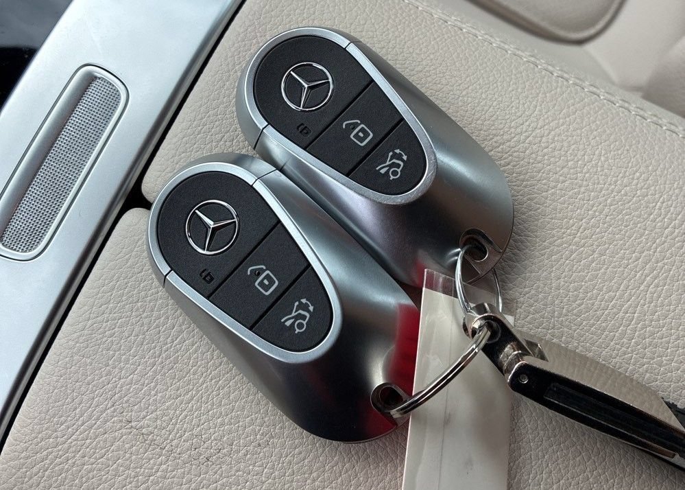 Used 2022 Mercedes-Benz C 300 4MATIC Sedan image 13