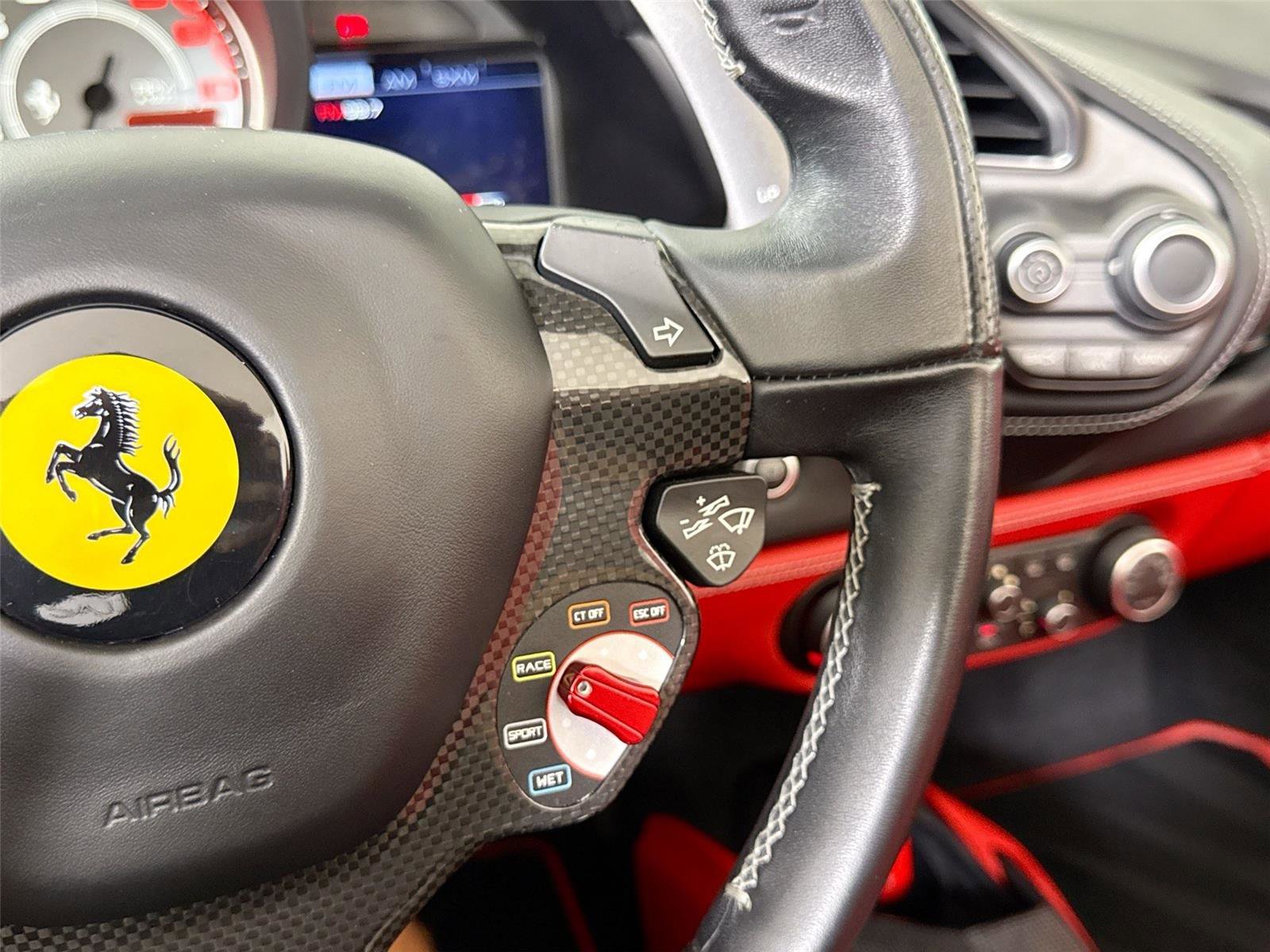 Used 2019 Ferrari 488 Spider RWD image 22