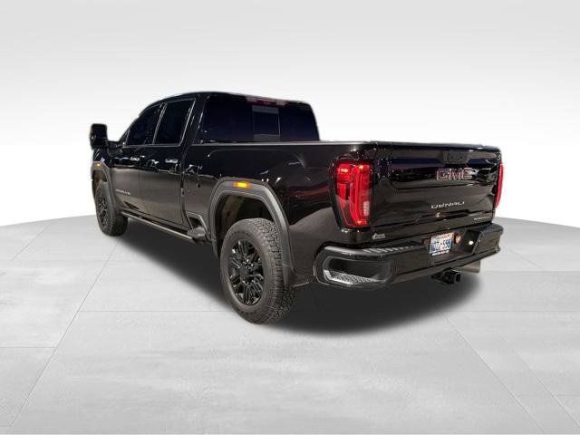 Used 2023 GMC Sierra 2500 Denali w/ Denali Black Diamond Edition AWD/4WD image 5