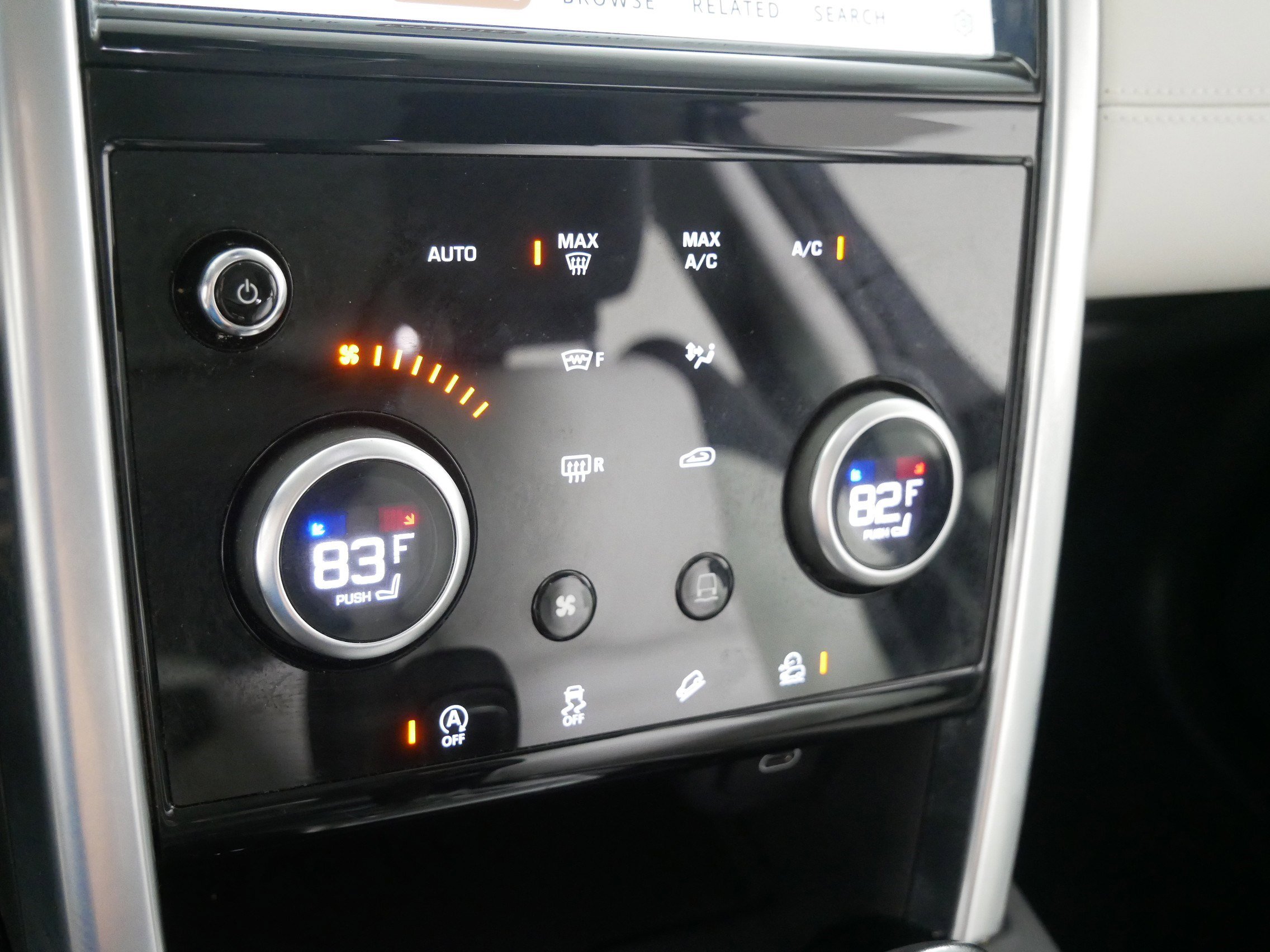 Used 2022 Land Rover Discovery Sport SE R-Dynamic image 23