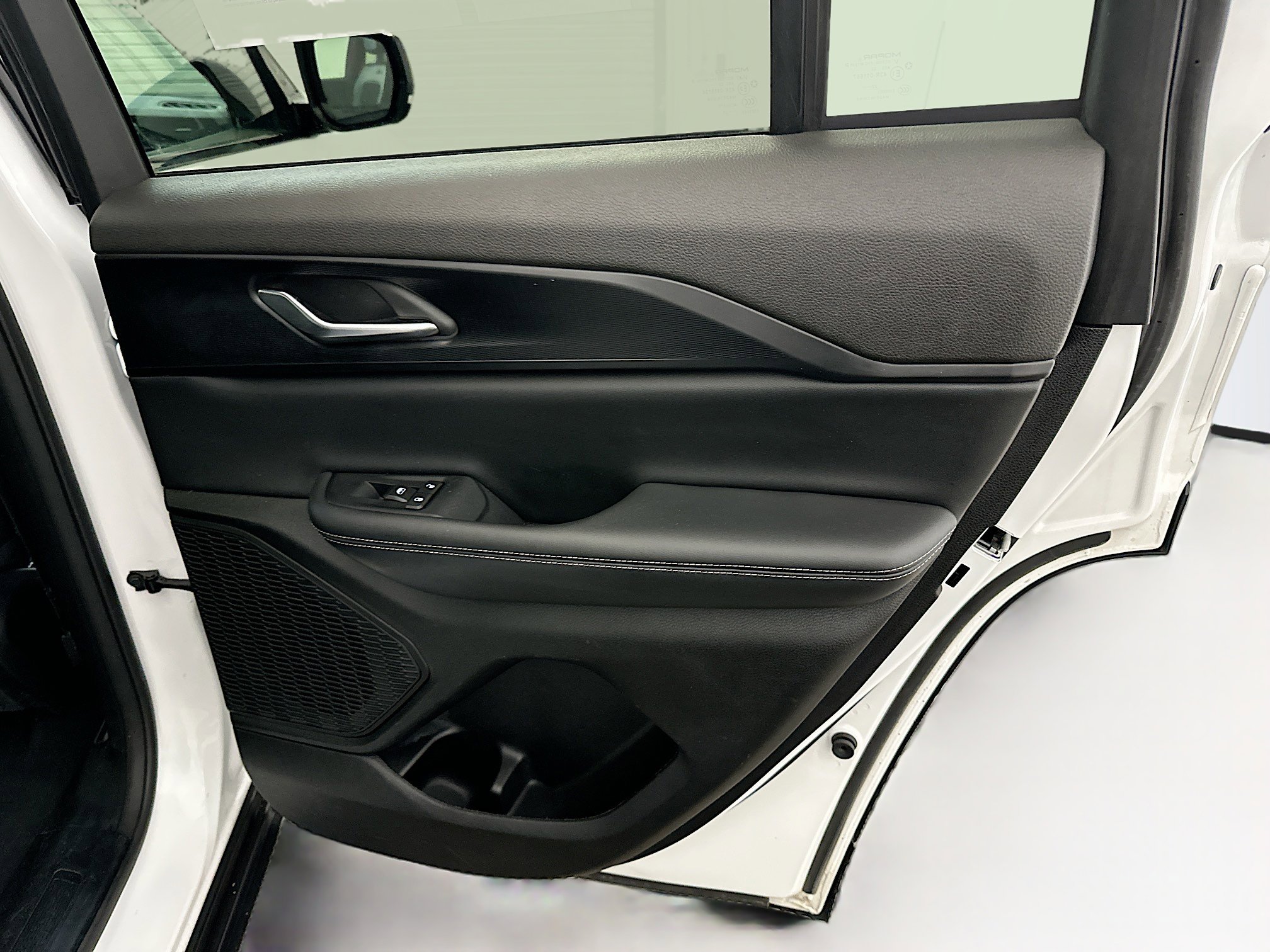 Used 2023 Jeep Grand Cherokee Altitude image 31