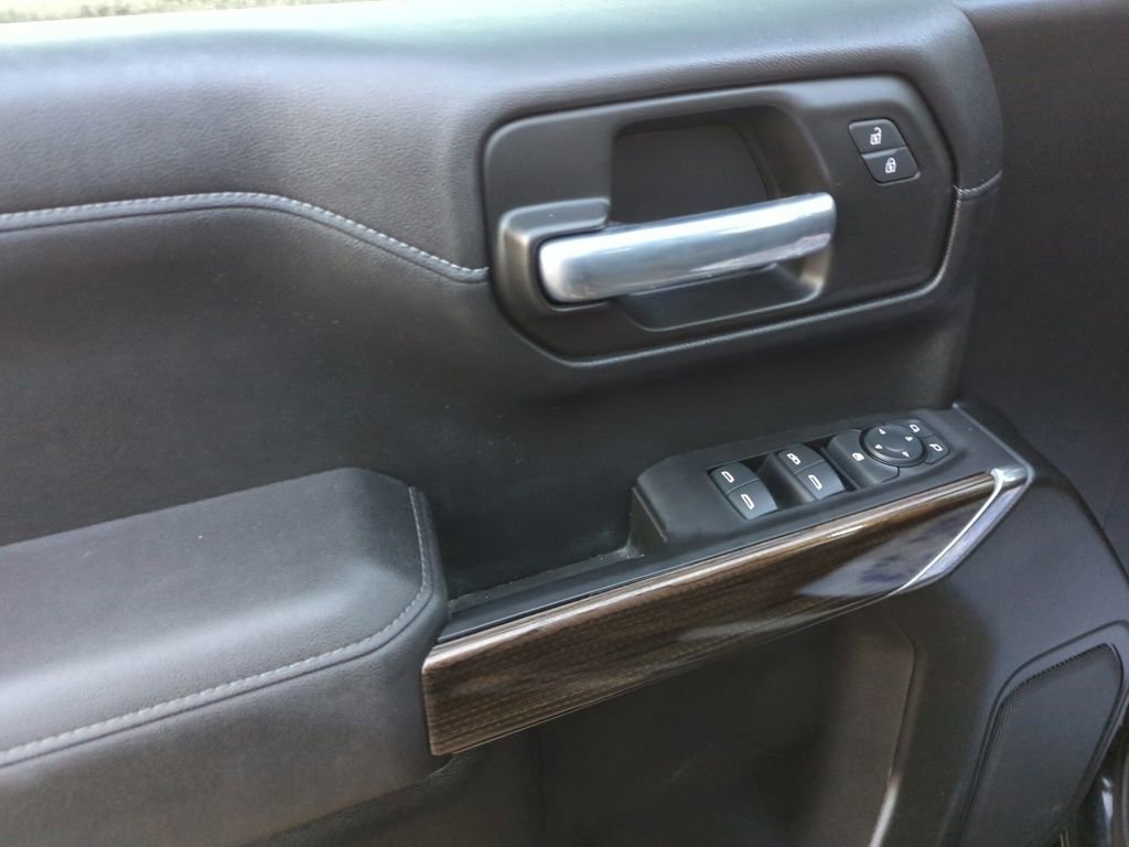 Used 2021 Chevrolet Silverado 1500 LT w/ Bed Protection Package image 8