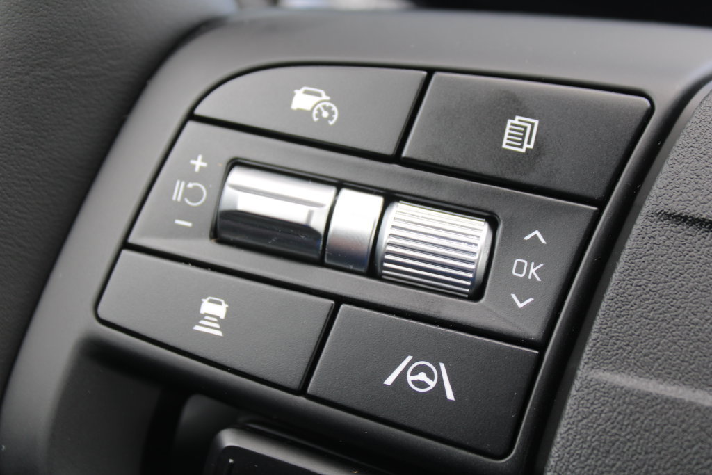 New 2027 Kia Sportage SX FWD image 28
