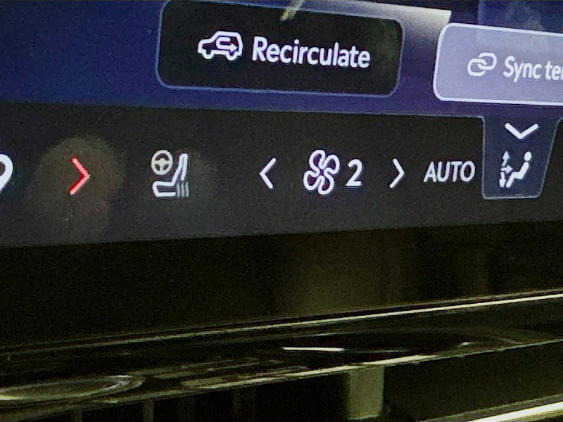 New 2026 Lincoln Nautilus Reserve w/ Jet Appearance Package image 23