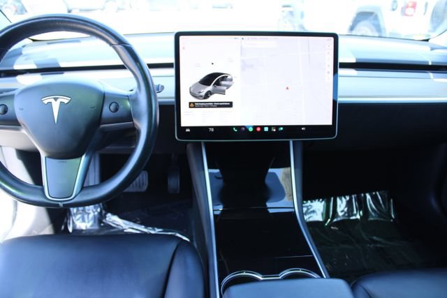 Used 2018 Tesla Model 3 Long Range RWD image 11